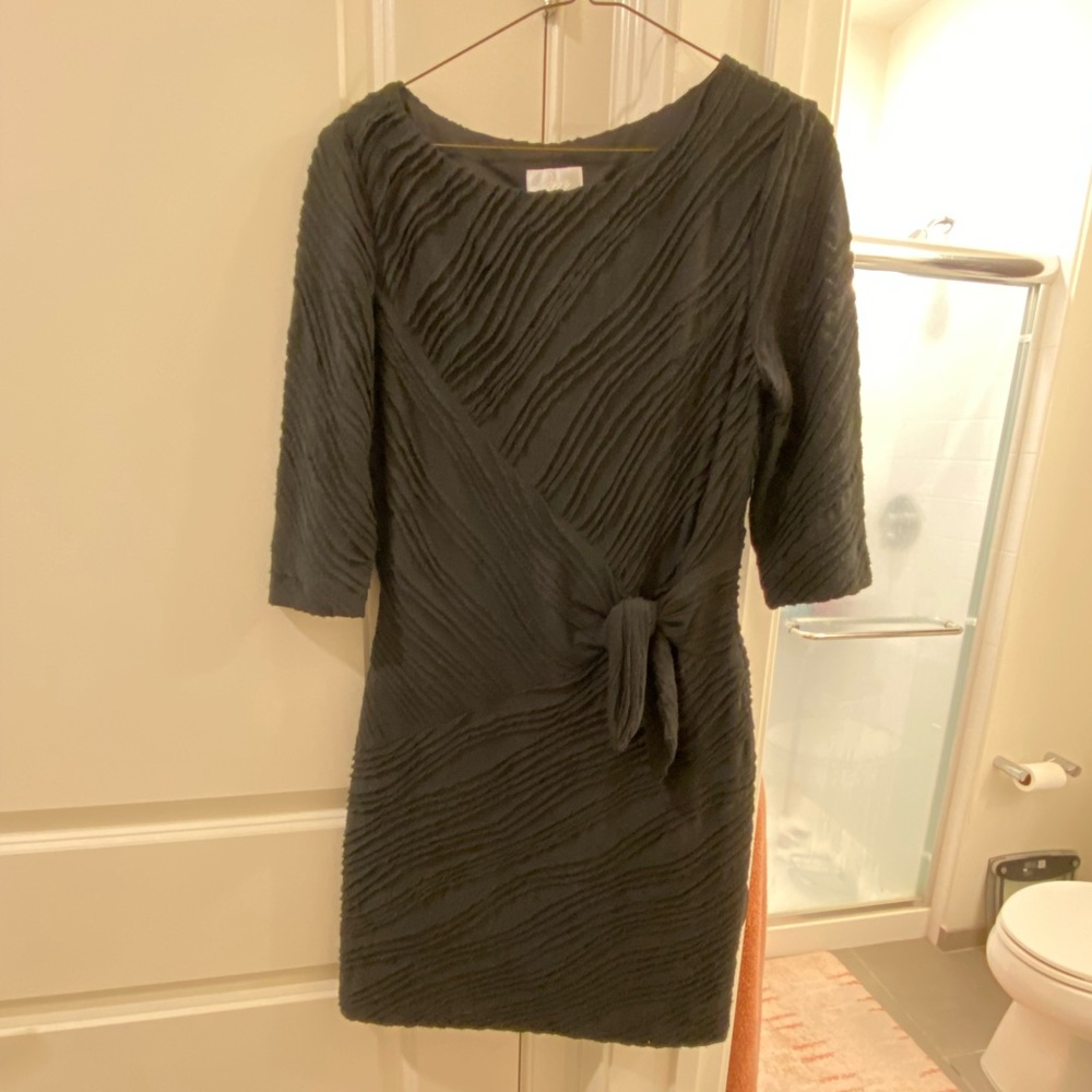 Women’s Donna Morgan Ridge Dress; Size 6; Black